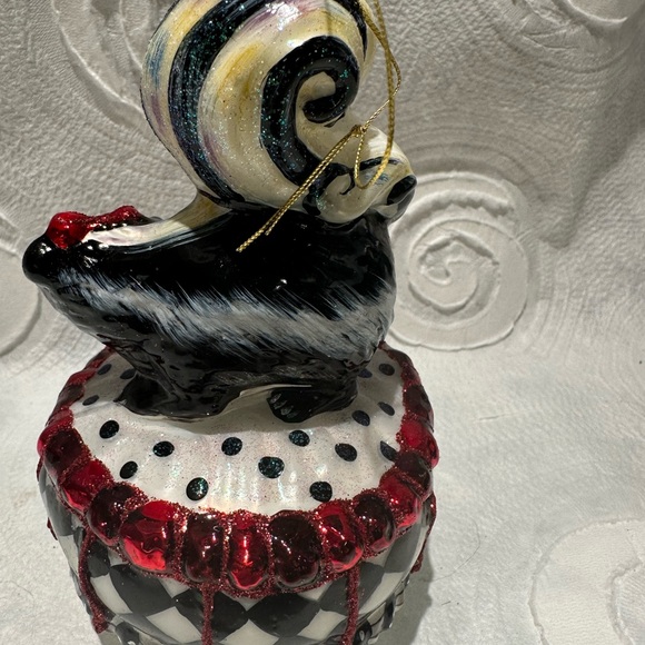 MacKenzie-Childs Other - MacKenzie-Childs Glass Black and White Skunk Ornament with Red Accents